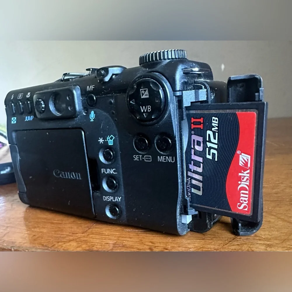 Canon Powershot G5 Compact 5.0MP 4x Optical Digital Camera w/ 7.2-28.8mm Lens